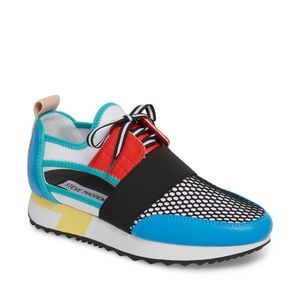 💛 BOGO Steve Madden Arctic Bright Sneakers